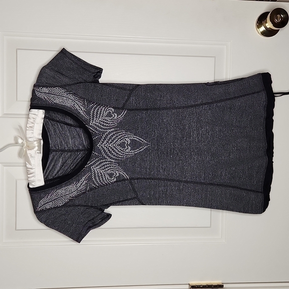 Lululemon Run: Silver Bullet Short Sleeve Tech Heathered Black Size 2 - Picture 1 of 12